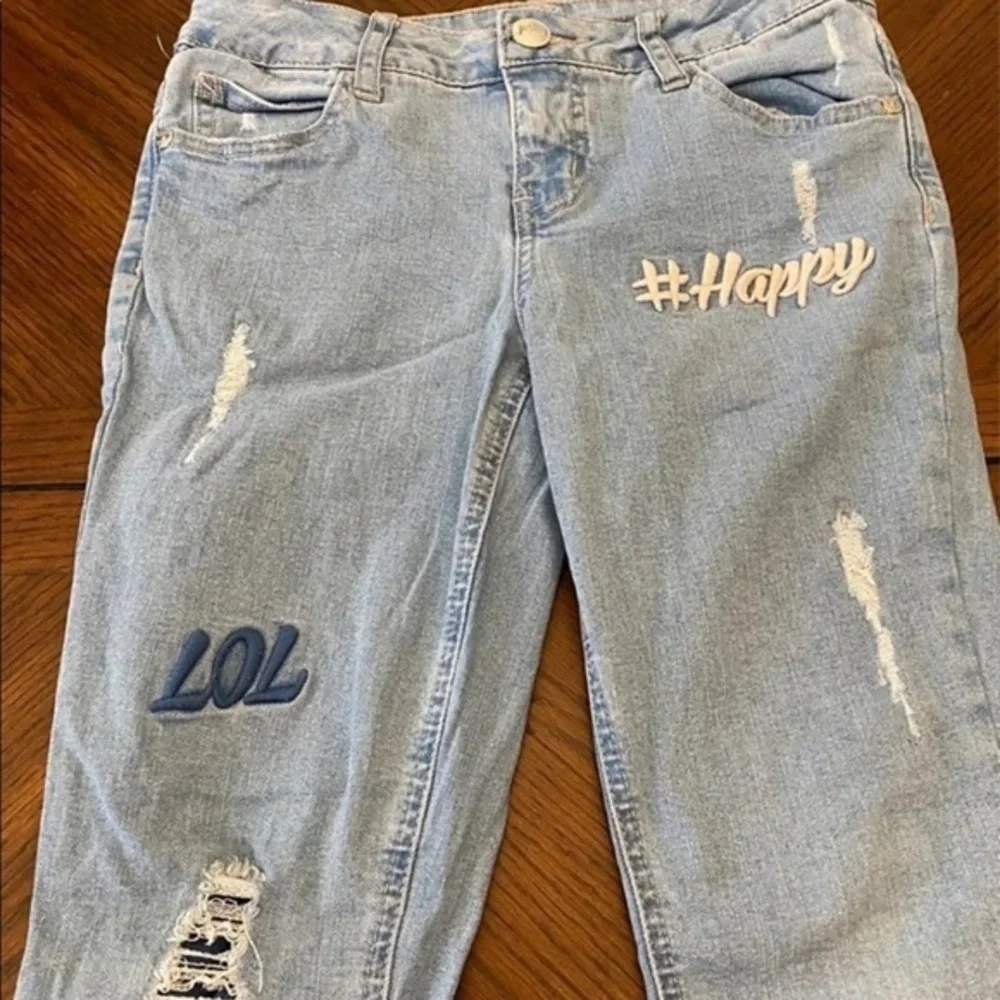 Justice Girl Light Wash Embroidered Jeggings| 10‎